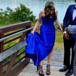 Blue prom dress